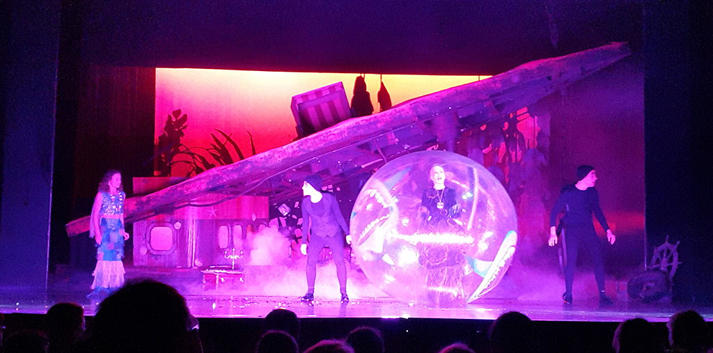 Nach dem Maerchen von Hans Christian Andersen - Regie: A. Grossgasteiger - Salzburger Landestheater