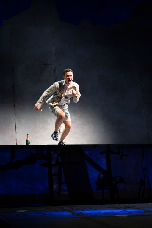 V. Kaiser - Regie: C. Piegger - Salzburger Landestheater - Photos © T.Witzgall