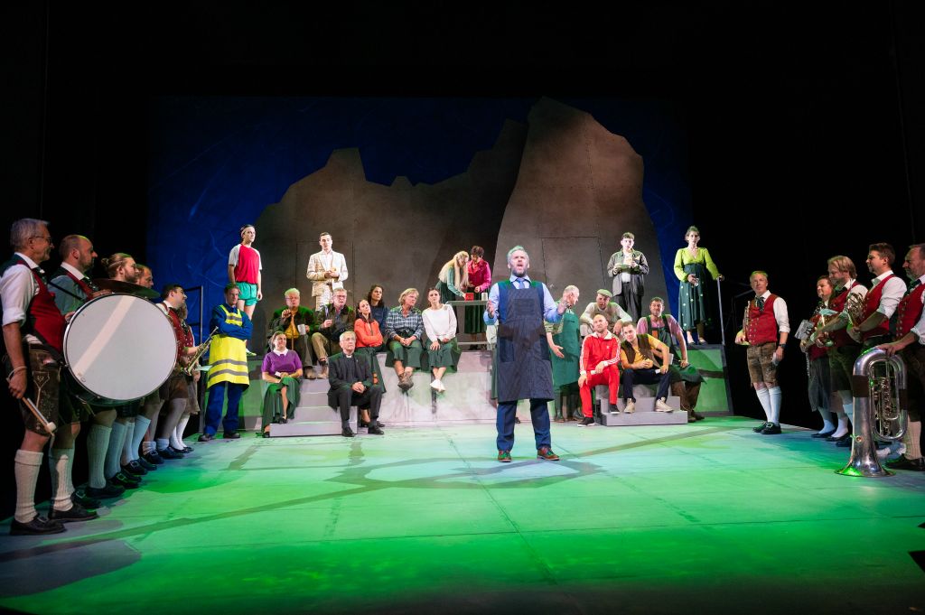 V. Kaiser - Regie: C. Piegger - Salzburger Landestheater - Photos © T.Witzgall