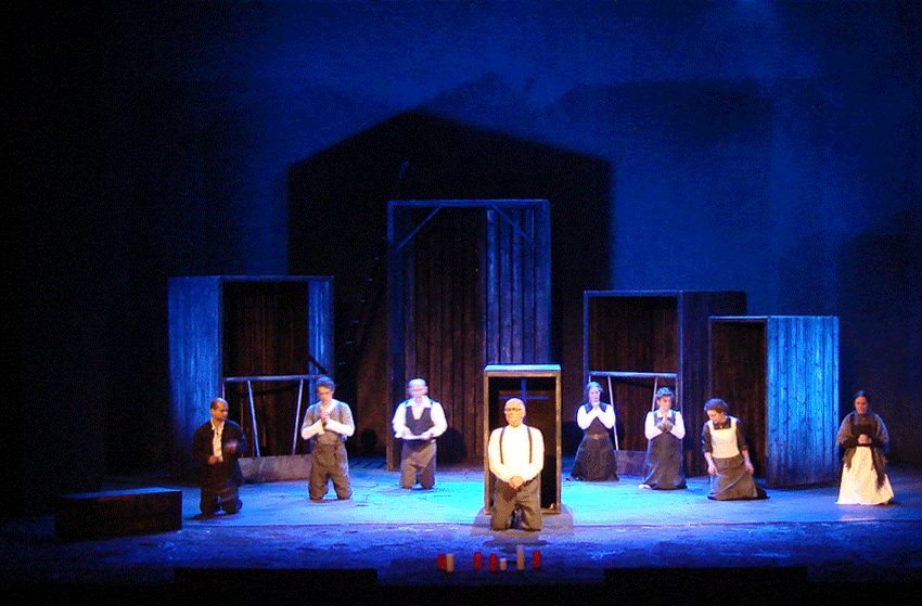 A. M. Schenkel - Buehnenfass.: M. Fanke, D. Happl - Regie: M. Bleiziffer - Theater Regensburg/ Velodrom