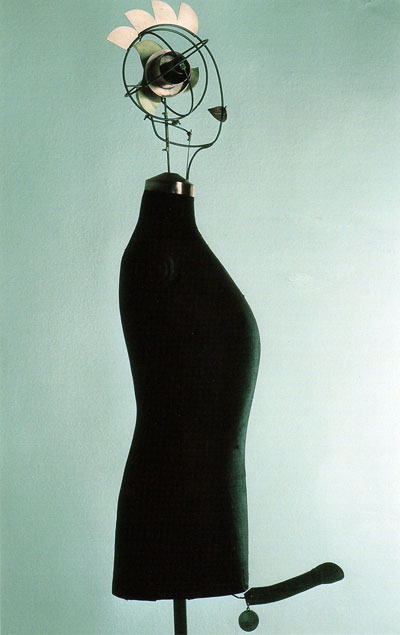 Sculpture Untitled, view 5