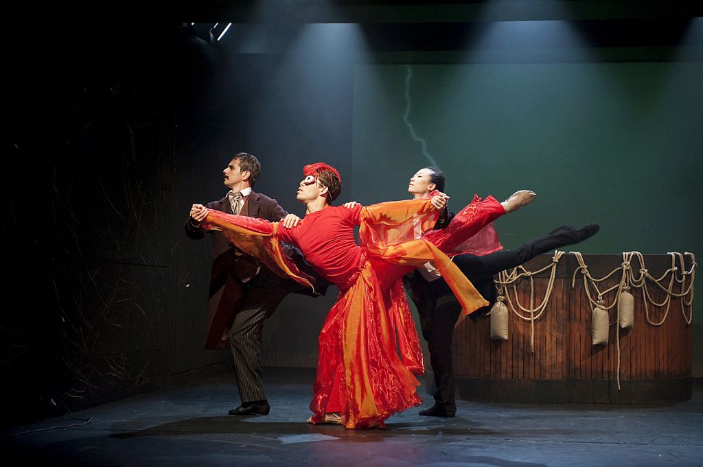 Stage design Around the World in Eighty Days, view 3