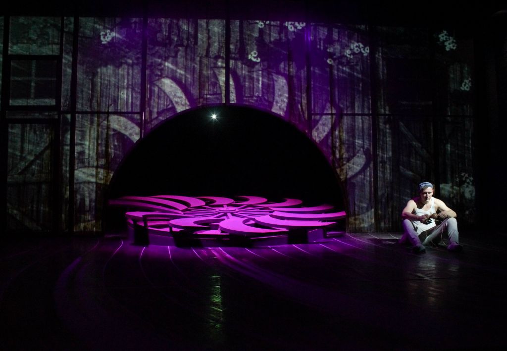 Stage and costume design Krabat, view 3