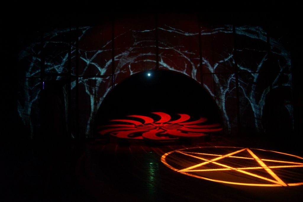 Stage and costume design Krabat, view 6