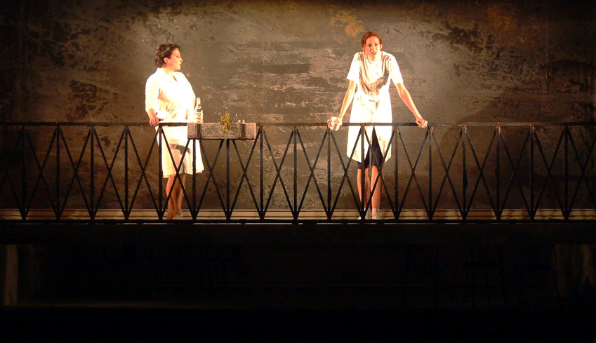 Stage design King Kong's Daughters, view 1